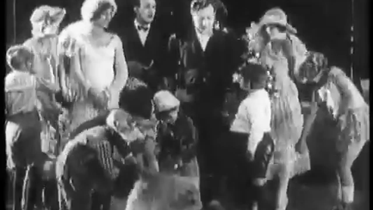 y2mate.com - 51 Our Gang Thundering Fleas 1926_360p