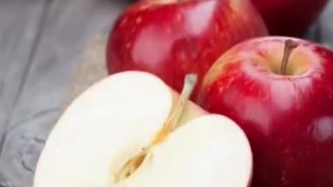 Four amazing benefits of eating apples
