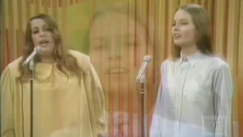 Mamas & Papas - Creeque Alley & Dedicated To The One I Love & Twelve Thirty & Monday, Monday
