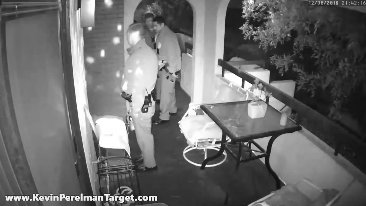 12/30/2018 - Cops Show up at my door at 9_40 pm, trying to break in my house bypassing Complex Gates