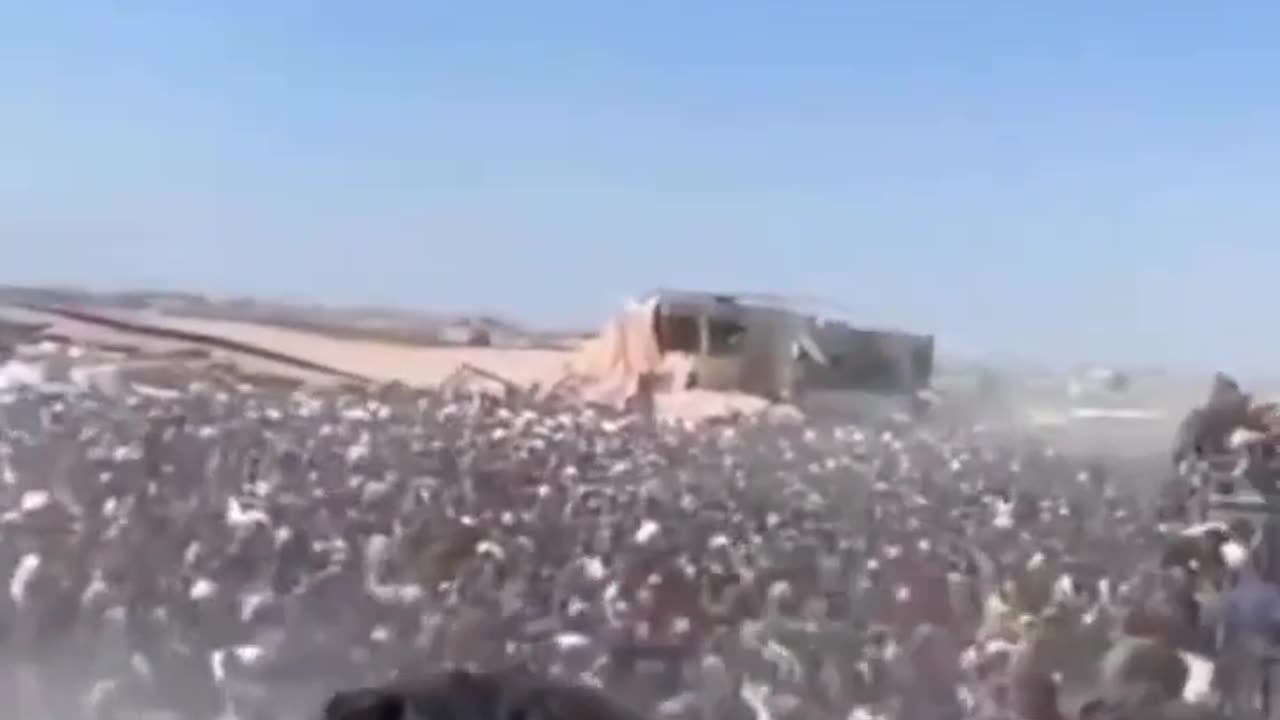 Pure Chaos is Gaza as People Await Air Drops from Jordan and UAE