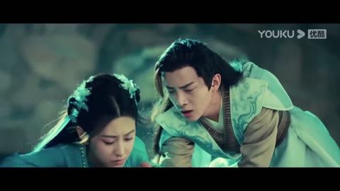 Jin & Ling Yu kun in the distant oncean Ling Yu is dying