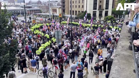 🚨Anti-Migrant & Counter-Protesters Face Off at UK Demonstrations