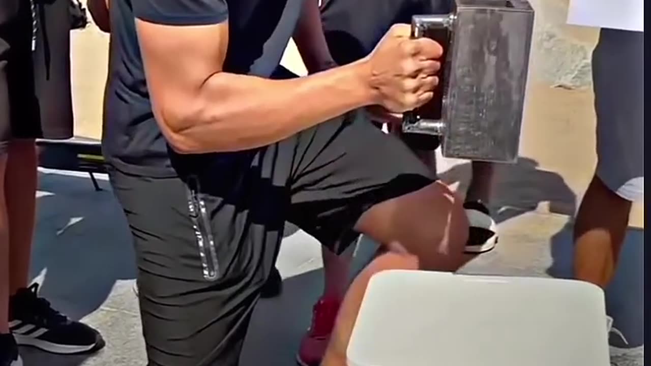 This 14 year old boy shocked everyone at last 😯