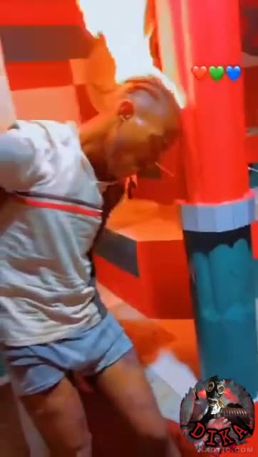 African Thief gets his cornrows set on fire