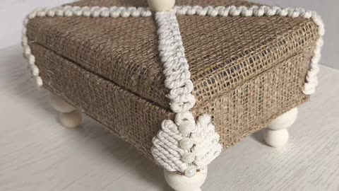 Transform Old Empty Cans into Unique and Chic Decor!