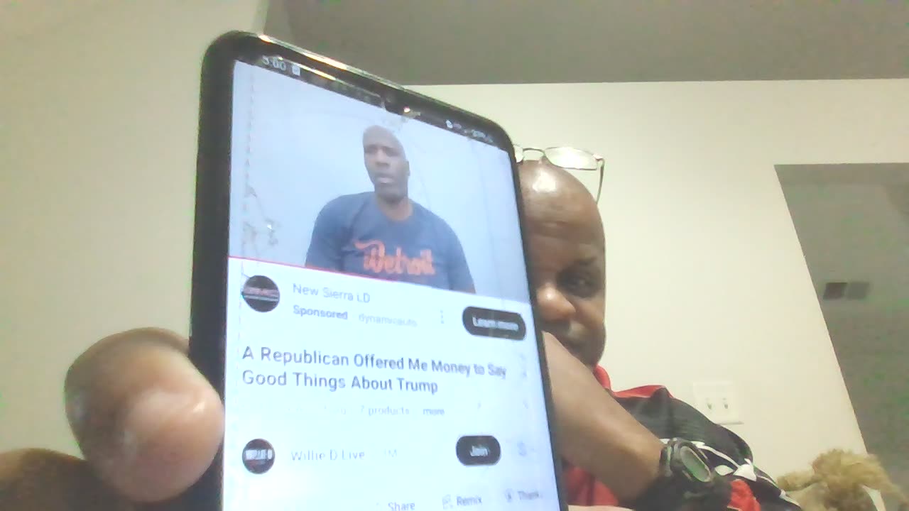 Willie Dee| The Hidden Reason Blacks SUCK UP To Trump Although He Is Working Against Black People