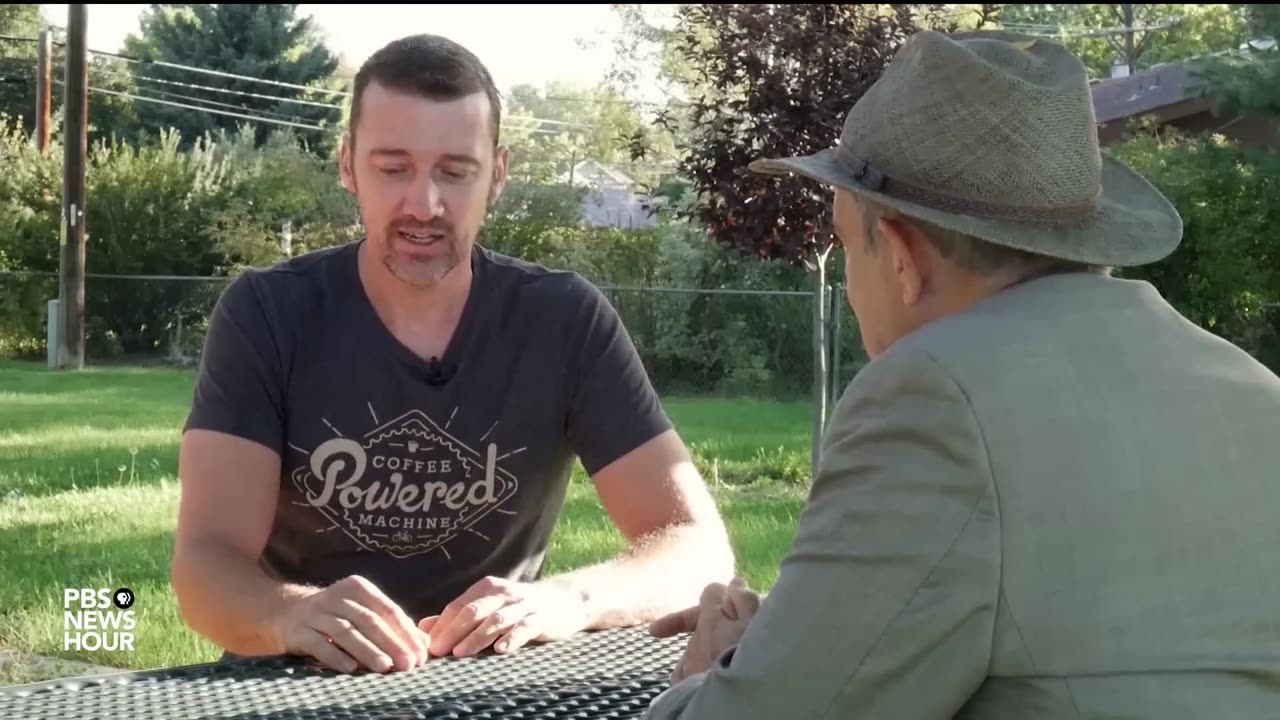 How These Super Savers Retired in Their 30s 💰 (No Lottery, Just Strategy!)