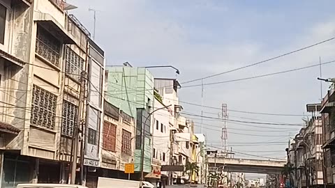 City Walk: Exploring the Streets and Urban Life