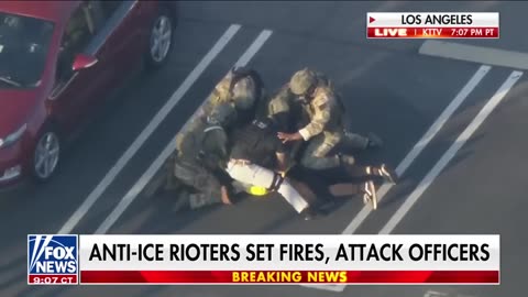 CAUGHT ON LIVE TV Authorities sprint toward man in dramatic takedown