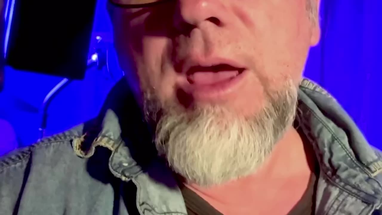 AI was meant to enslave all of mankind… but now it’s elevating and empowering humanity! 😃⭐️🔥⚡️