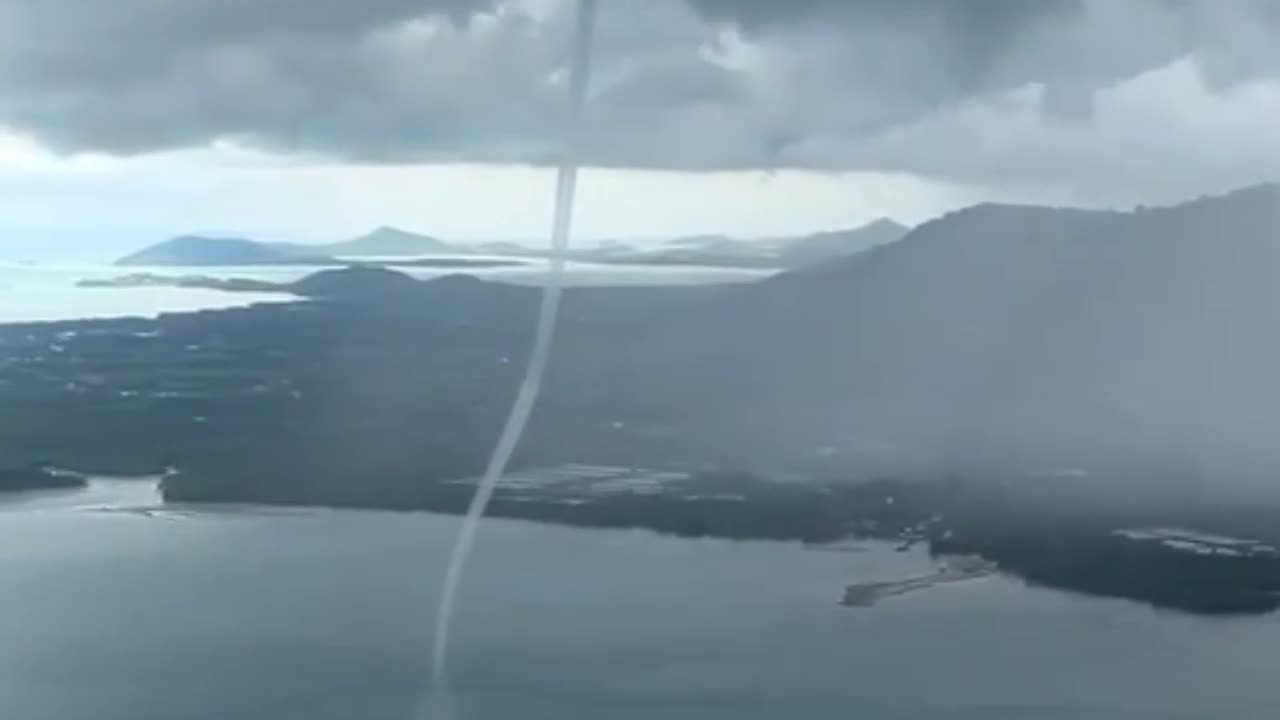 Vista aérea de una tromba marina