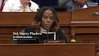 Epstein appeared to text with Del. Stacey Plaskett during Michael Cohen's 2019 congressional hearing