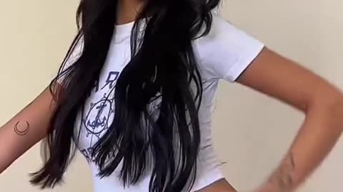 🔥 Macetar Dance Trend | Latin Moves & Style | White Tee & Blue Skirt Performance