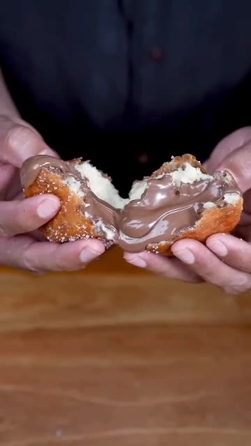 Have you ever tried chocolate filled doughnuts 🤤