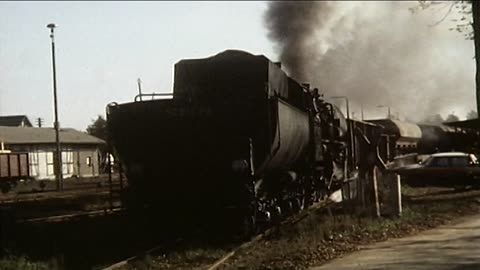 The war steam locomotive of German class 52