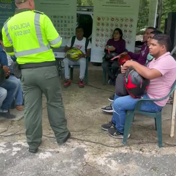 Policía de Tránsito en campañas de sensibilización