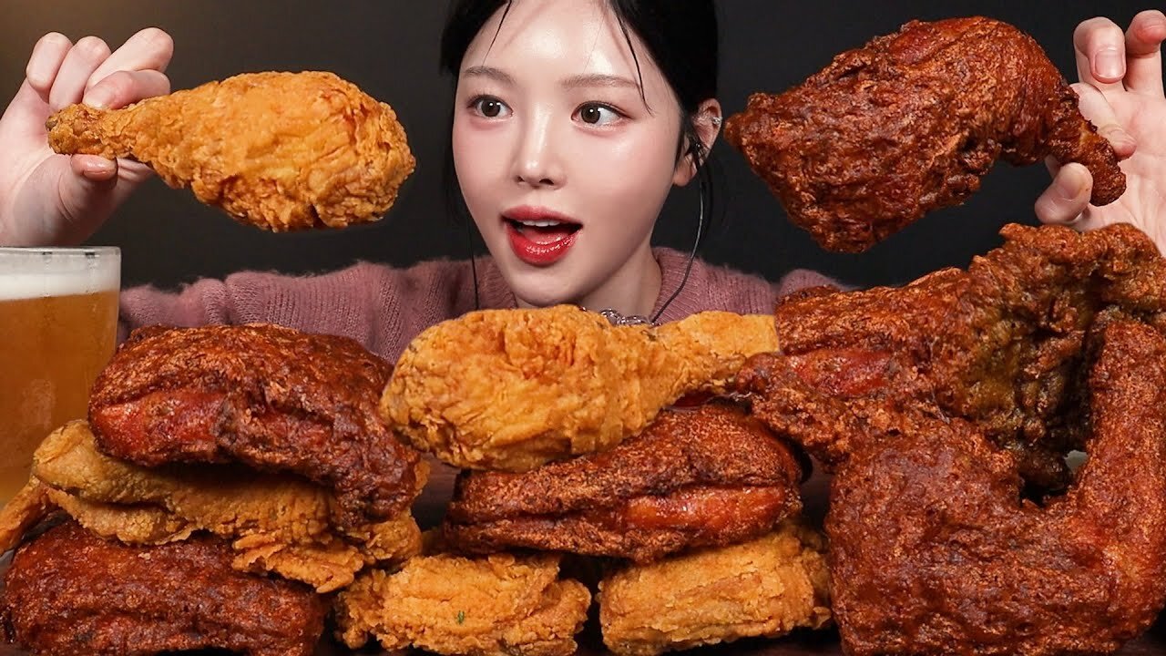 Giant Crispy Drumsticks & Spicy Fried Chicken with Beer Mukbang Asmr