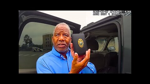 Federal Agent shows Badge Cops Suspect Impersonator