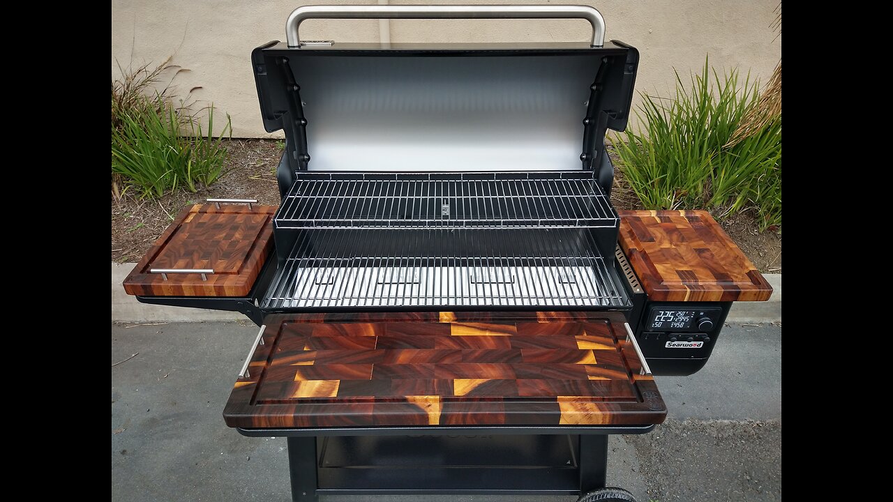 All New Weber Searwood XL 600 Deluxe! #weber #bbq