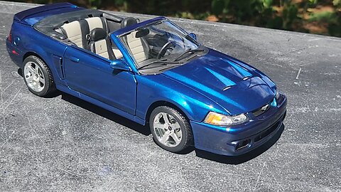 1/18 Maisto 2003 Cobra for sale