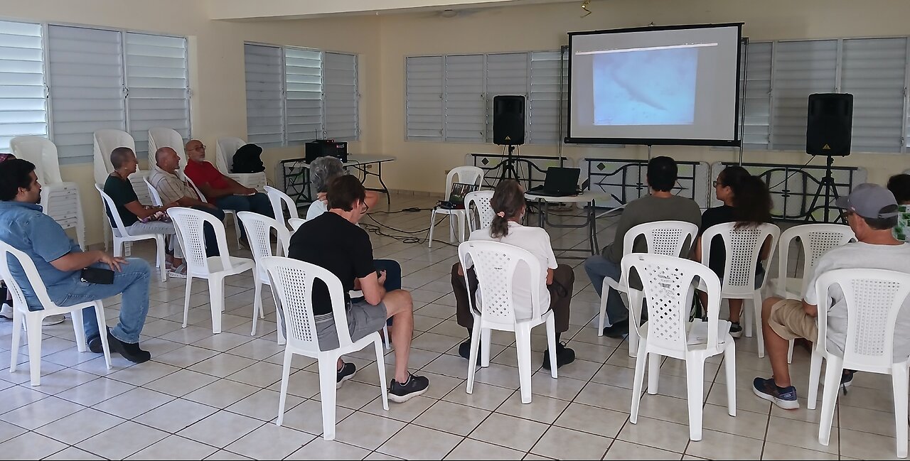 Foro Radical en Corozal