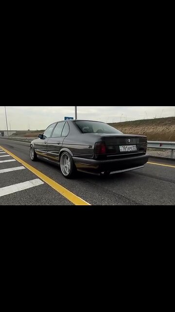 BMW E34 power slide
