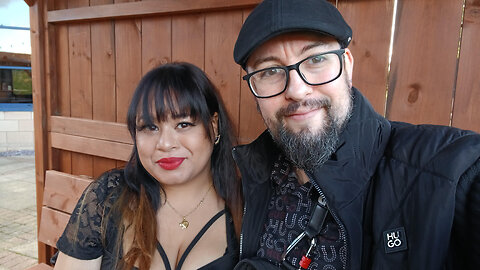 WIFEY GOT BANGS!