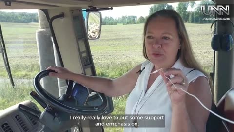 Tractors, families, and fun! Malmköping, Sweden’s tractor competition is a must-see celebration.🚜🎉