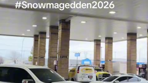 Only in Oklahoma: Gas Pump Pandemonium at OnCue! ⛽️❄️ #snowmageddon2026