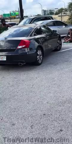 Black Karen humiliated herself