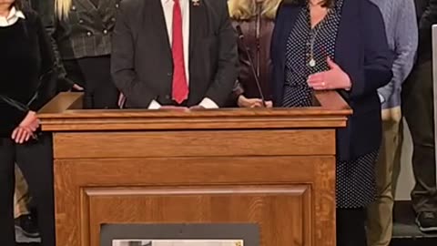 Alex Plechesh, Chair MN State GOP, PETITIONS AGAINST Democrats ON STRIKE!!