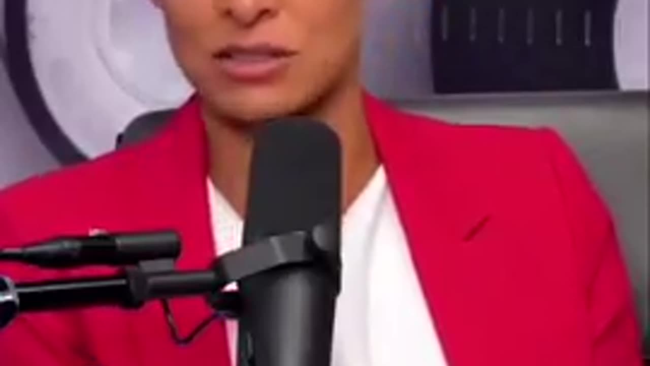 ＂The Sun isn't causing cancer-- It's what you're doing under It.＂