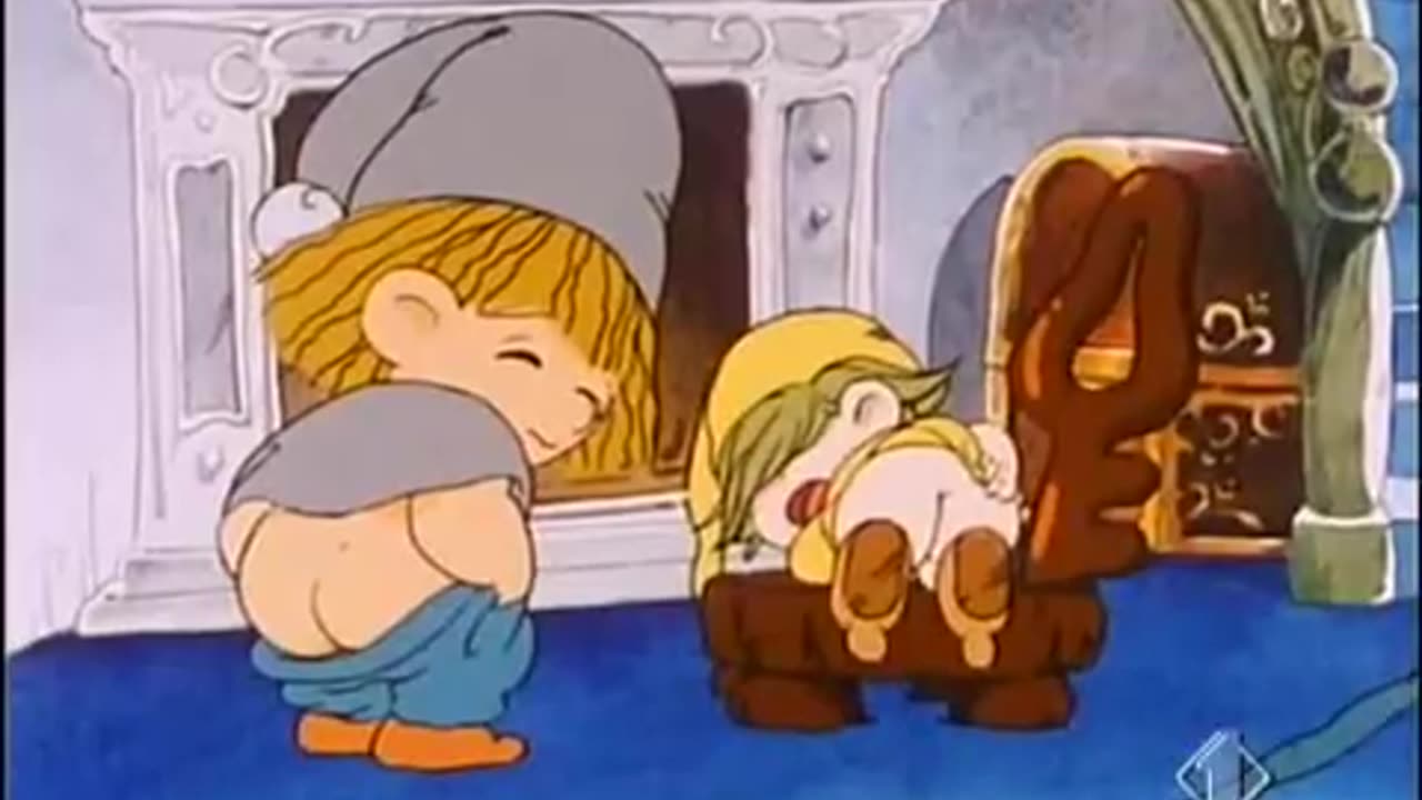 Little Beret Memole - 02 M/mm spanking scene