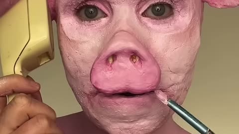 I can’t whistle! Peppa Pig makeup!