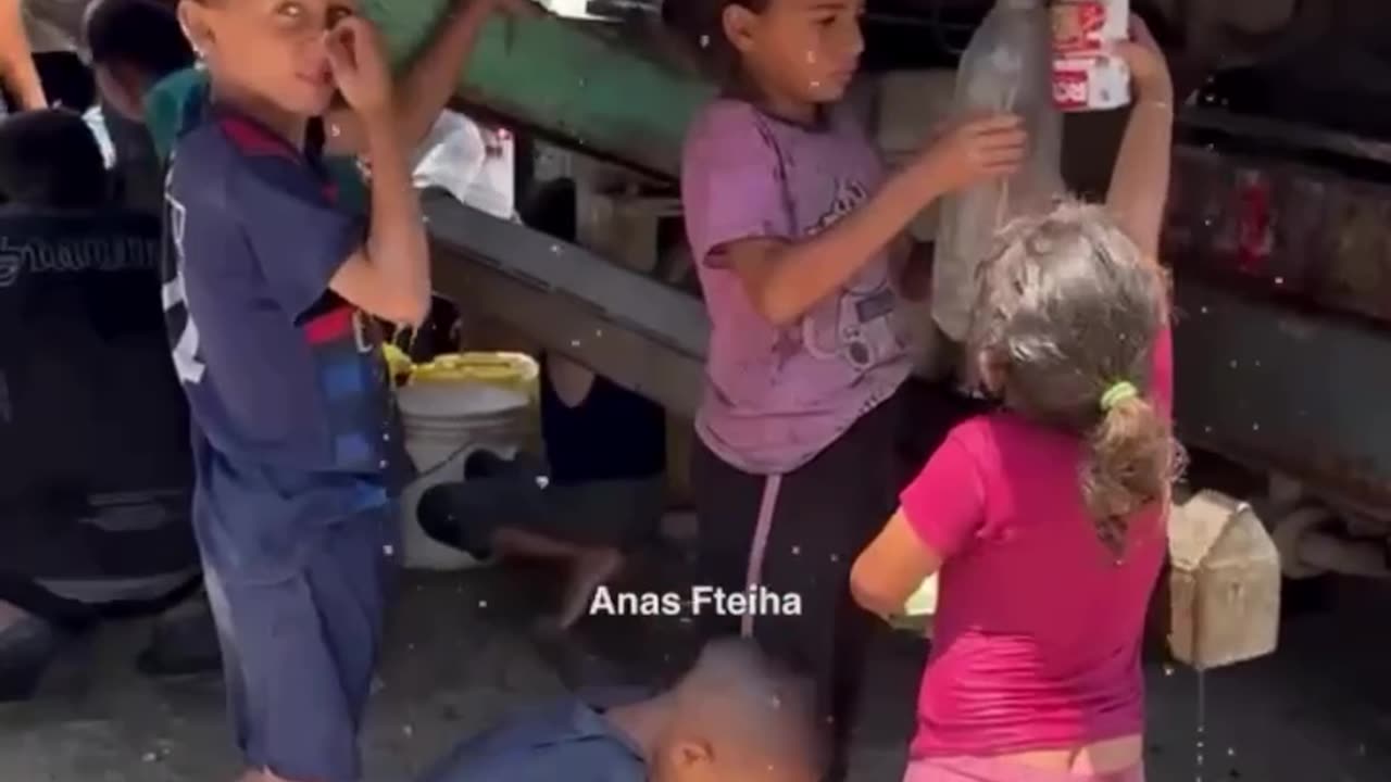 Children in gaza from hunger