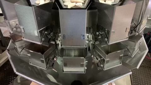 Frozen Chicken Packaging Machine 6LBS, 14 Head 7.5L Multihead Weigher Professional Packaging Service