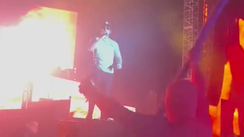Joji Sees Pink Guy At His Concert 2022