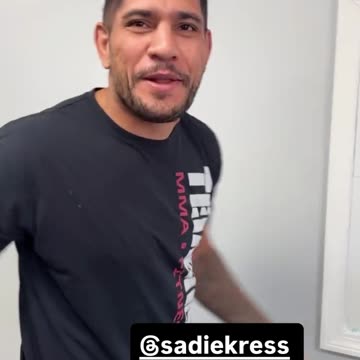 Alex Pereira Learning English and Struggling to Spell “Fight”