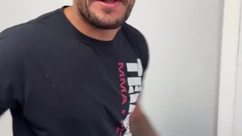 Alex Pereira Learning English and Struggling to Spell “Fight”