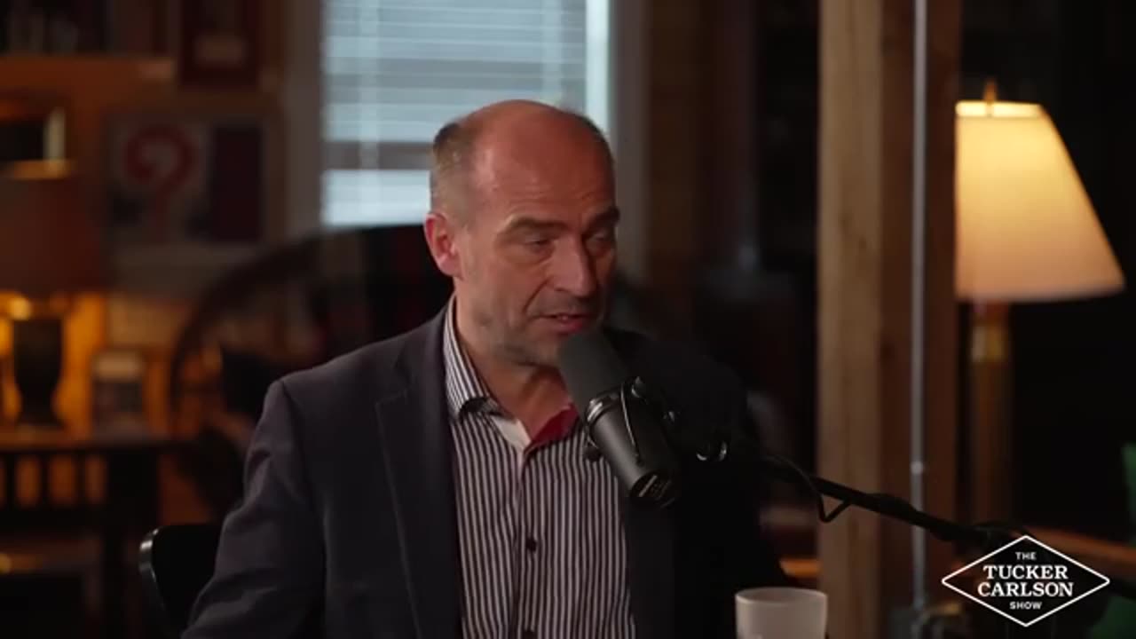 Richard Werner Exposes the Evils of the Fed & the Link Between Banking, War, and the CIA