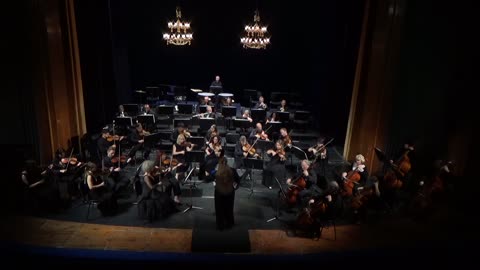W.A.Mozart. Jupiter symphony, mvt IV. Stasie Gonikberg, conductor