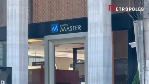 Lula recebeu Daniel Vorcaro, do Banco Master, em uma reunião no Palácio do Planalto, agendada pelo ex-ministro Guido Mantega, com Rui Costa, Alexandre Silveira, Gabriel Galípolo e Augusto Lima. A reunião não foi registrada na agenda oficial.