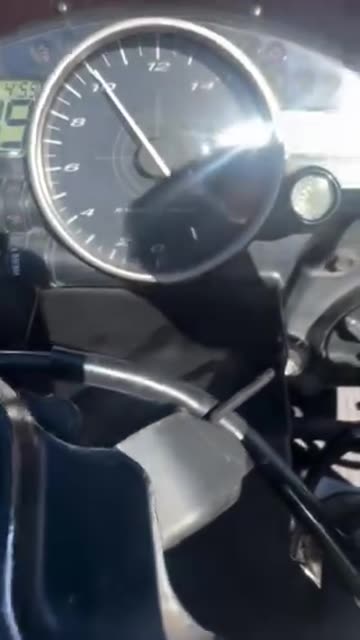 Yamaha yzf R6 2002 exhaust system speed