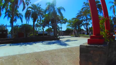 Buscando paz - Un rato en la plaza la Cruz de Tacuarembó 06/11/2025