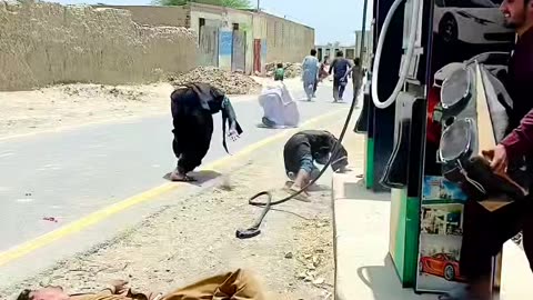 Baloon prank on petrol pump wait for end