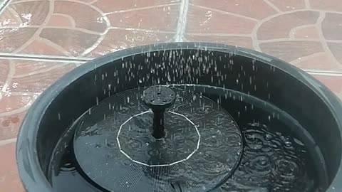 Solar fountain