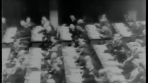 [FOX-MOVIETONE NEWSREEL EXCERPTS] - [FOX-MOVIETONE NEWSREEL EXCERPTS] - cbs-cbswwi-522