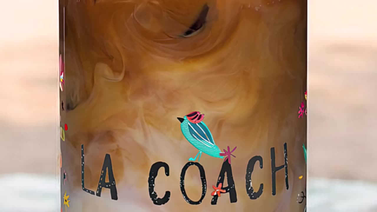 ¿Listo para disfrutar tu bebida con estilo? ¡Este vaso tropical es todo lo que necesitas! #