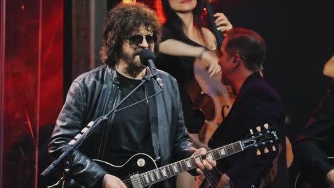 Evil Woman (Electric Light Orchestra song) - Jeff Lynne (live)